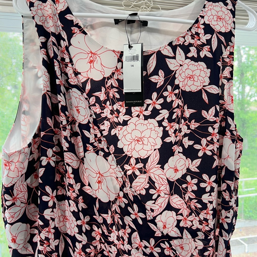 Banana Republic Pink Floral Dress on Navy - Picture 6 of 10
